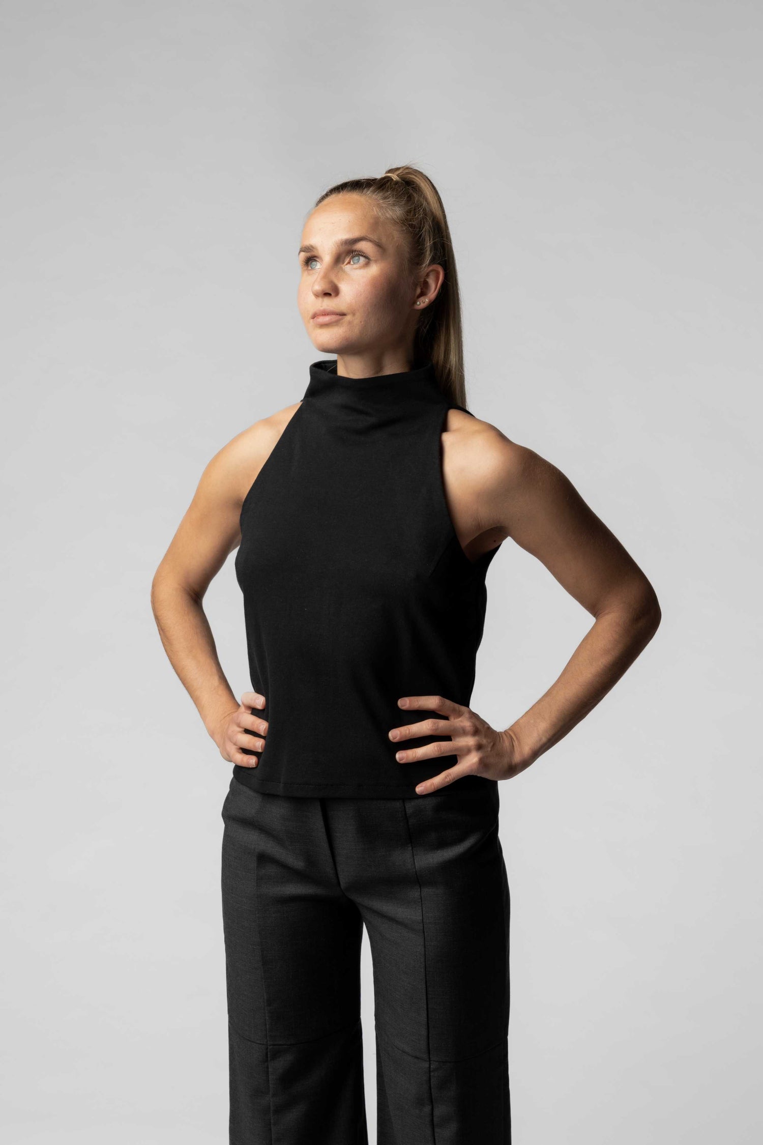 High Neck Top Svart - Lång