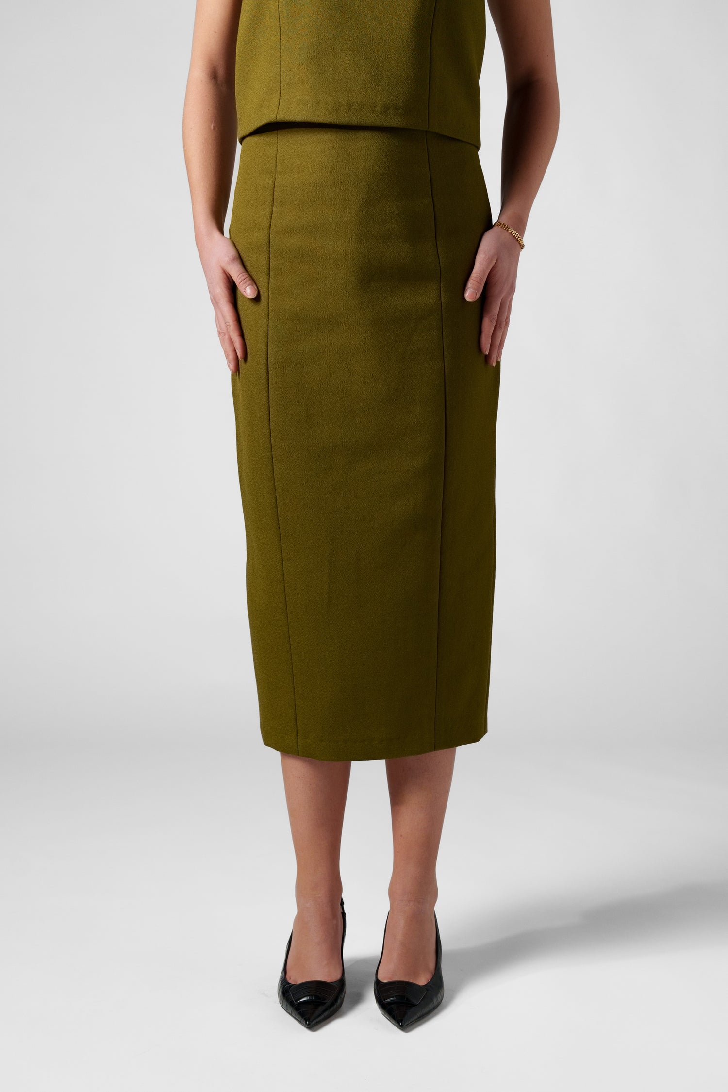 The Tailored Wool Skirt - Khaki Green