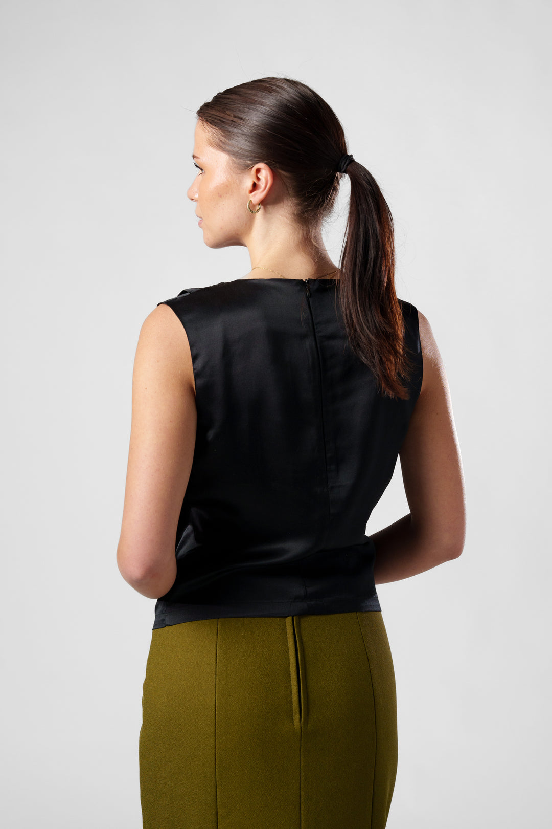 The Black Sleeveless Silk Shirt