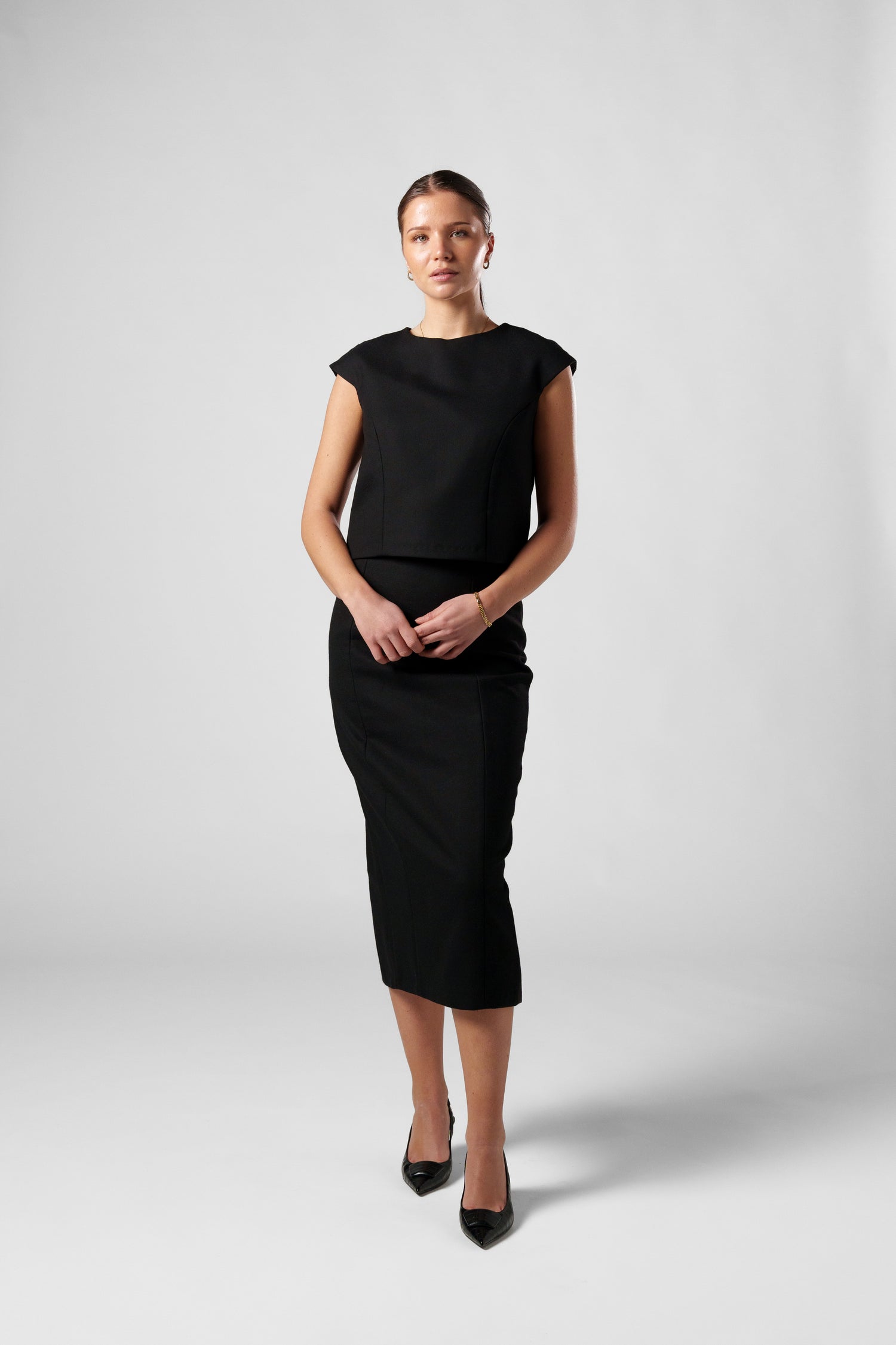 The Tailored Wool Skirt - Black